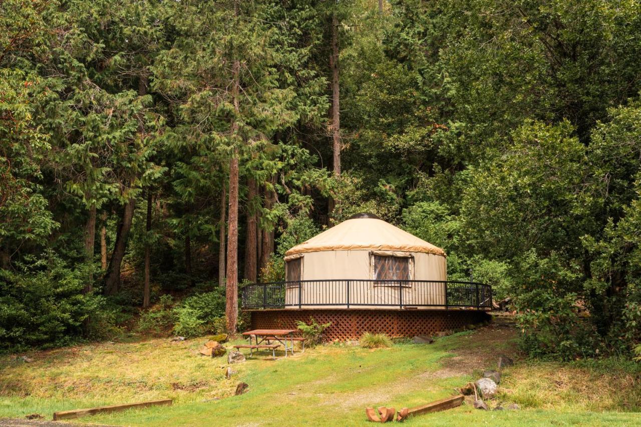 Redwood Meadows Rv Resort Crescent City Exterior photo