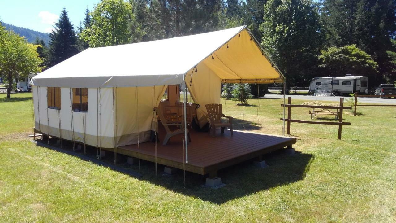 Redwood Meadows Rv Resort Crescent City Exterior photo